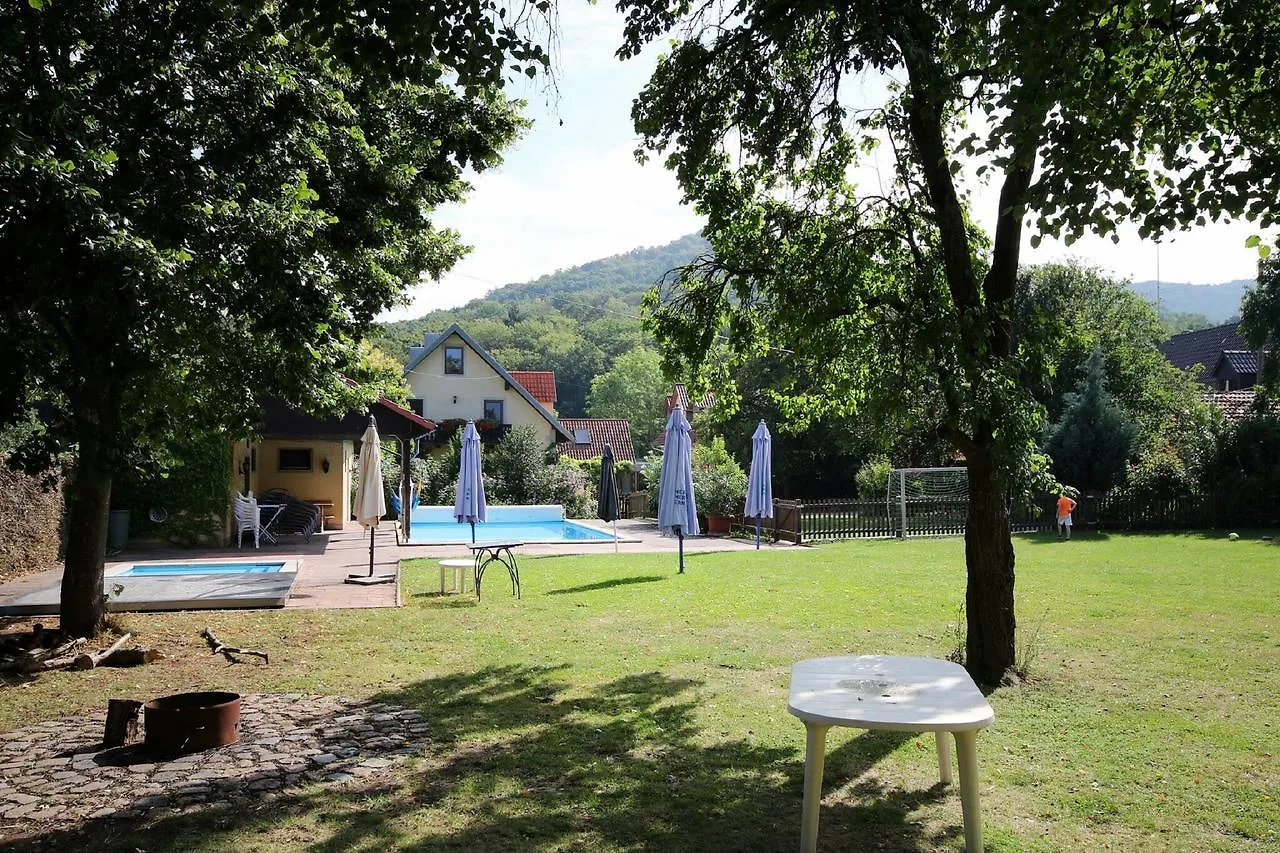 Apartment Ferienwohnungen Lindleshof Leinach