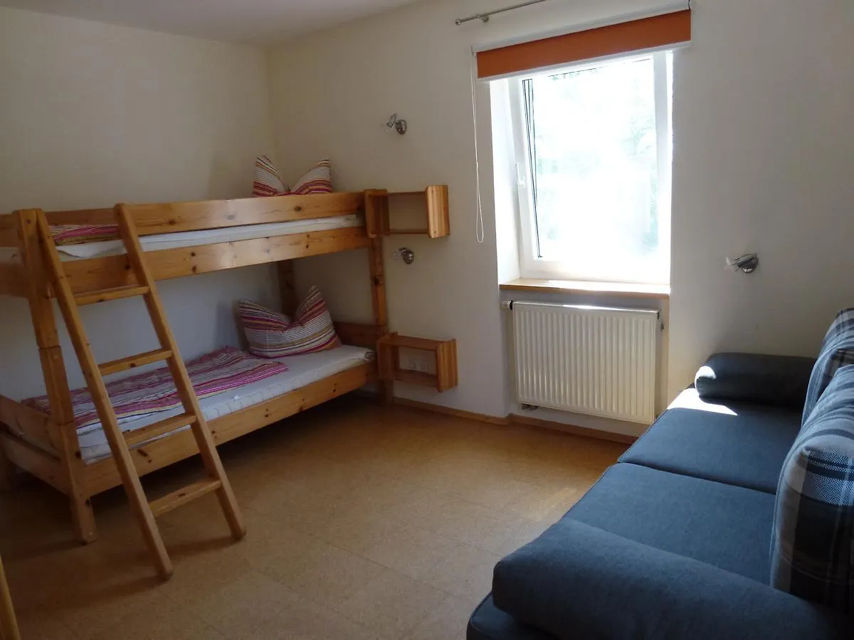 Apartment Ferienwohnungen Lindleshof Leinach Germany